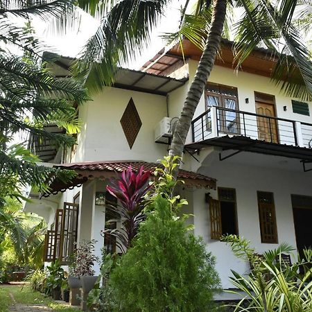 Pearl Bungalow ตรินโคมาลี ภายนอก รูปภาพ