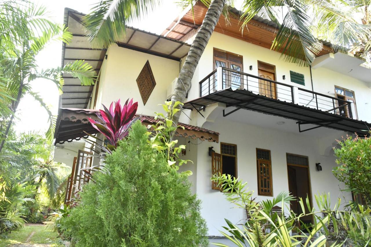 Pearl Bungalow ตรินโคมาลี ภายนอก รูปภาพ