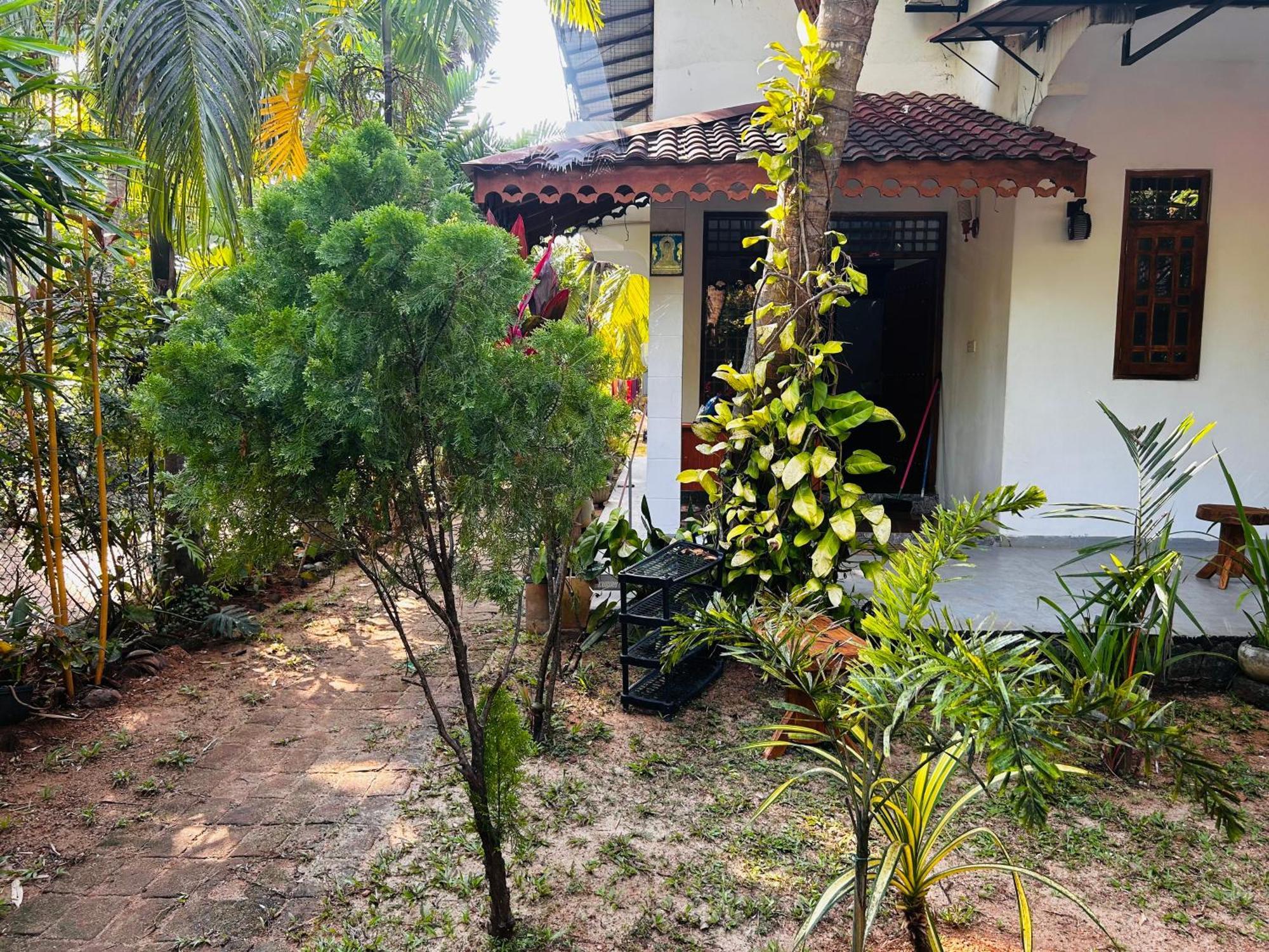 Pearl Bungalow ตรินโคมาลี ภายนอก รูปภาพ