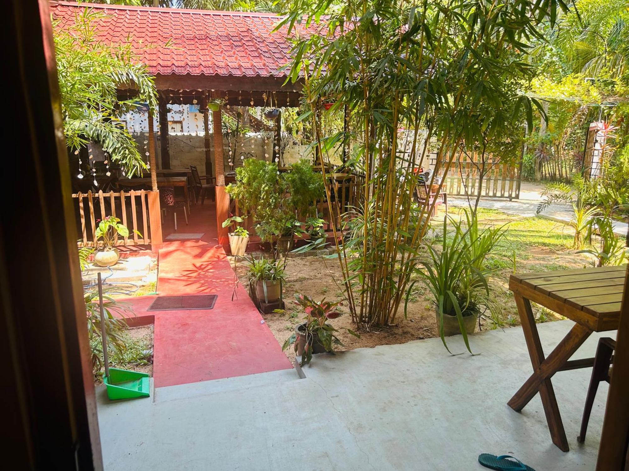 Pearl Bungalow ตรินโคมาลี ภายนอก รูปภาพ