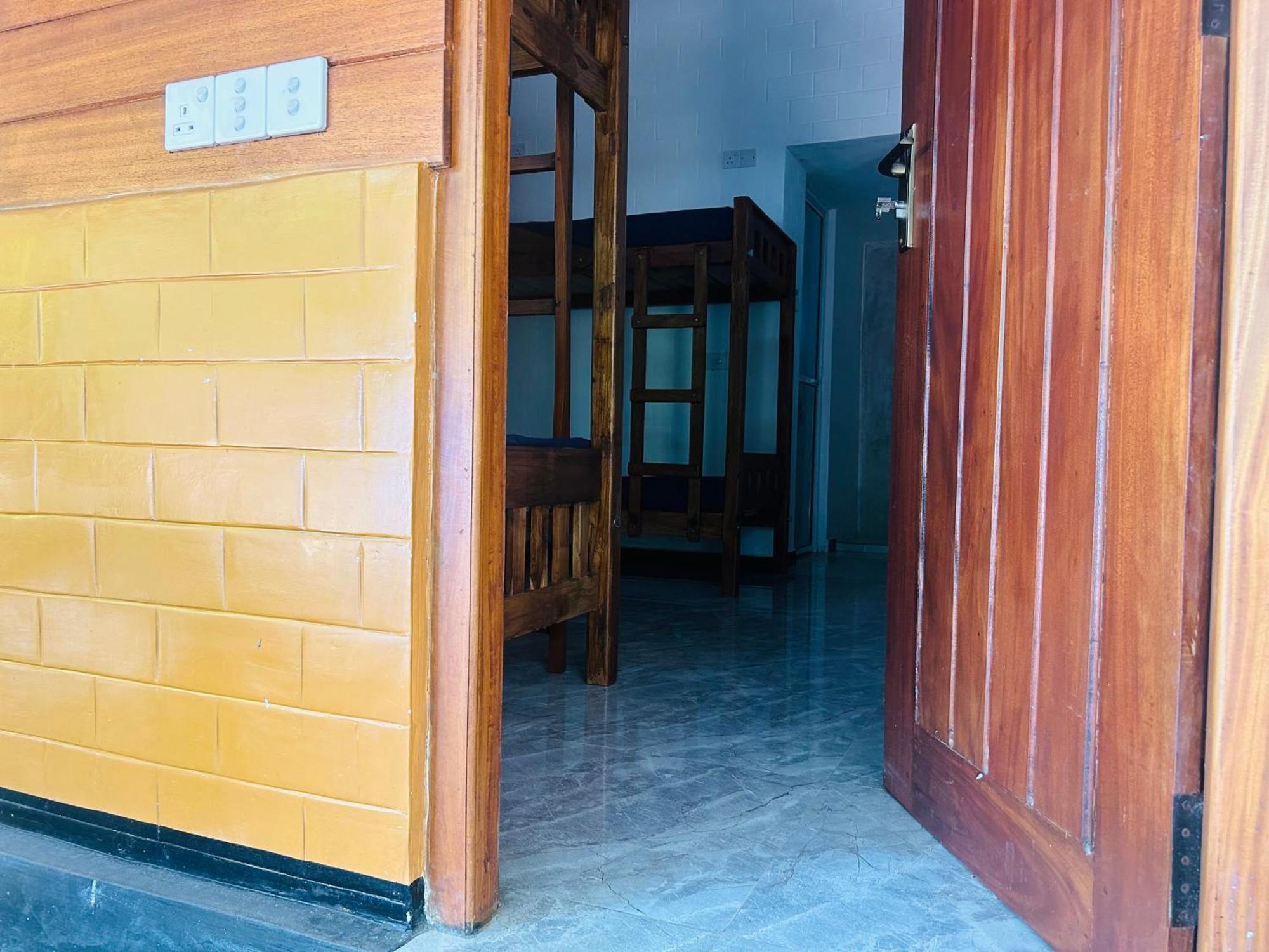 Pearl Bungalow ตรินโคมาลี ภายนอก รูปภาพ